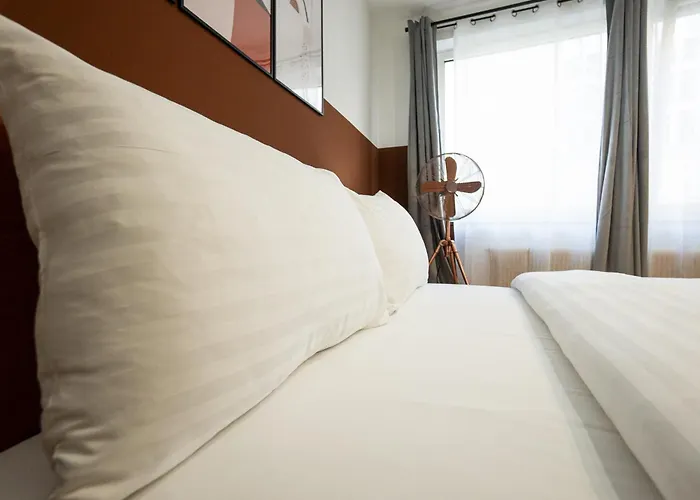 Appartamento Spacious In Prime Location With Queen Bed
