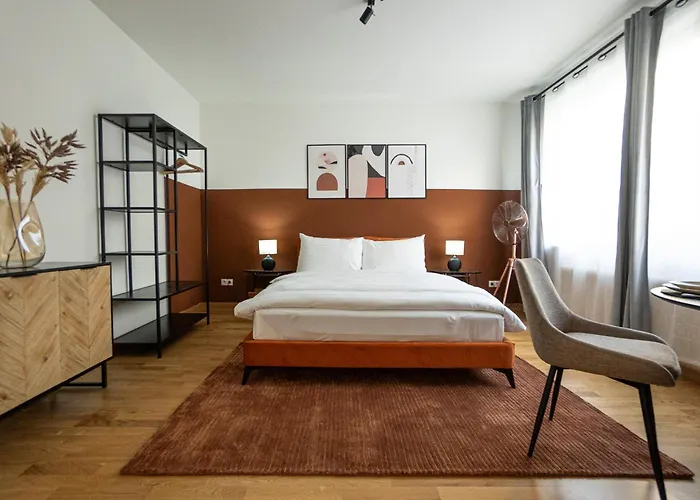 Spacious In Prime Location With Queen Bed * Vienna